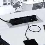 KOMBI BOX контакт за вграждане с 2 Schuko, USB-A, USB-C и Push Open, алуминий KOMBI BOX контакт за вграждане с 2 Schuko, USB-A, USB-C и Push Open, алуминий