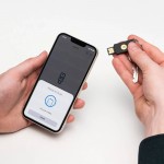 Yubico YubiKey 5 NFC Y5NF хардуерен ключ за сигурност с USB-A и NFC Yubico YubiKey 5 NFC Y5NF хардуерен ключ за сигурност с USB-A и NFC
