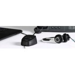 Jabra Link 180 ръчен превключвател между настолен телефон и softphone за кабелни QD слушалки, USB, черен Jabra Link 180 ръчен превключвател между настолен телефон и softphone за кабелни QD слушалки, USB, черен