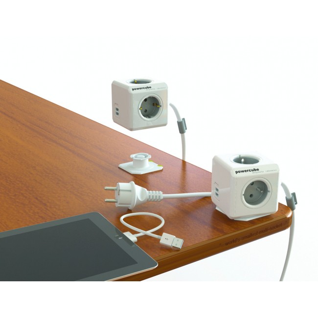 DesignNest PowerCube Extended 1402GY разклонител с 4 гнезда, 2 USB порта и кабел 1,5 м, сив