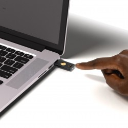 Yubico YubiKey 5 NFC Y5NF хардуерен ключ за сигурност с USB-A и NFC
